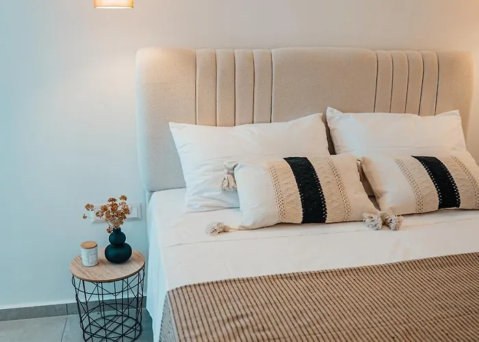 Paros Comfort ナウサ